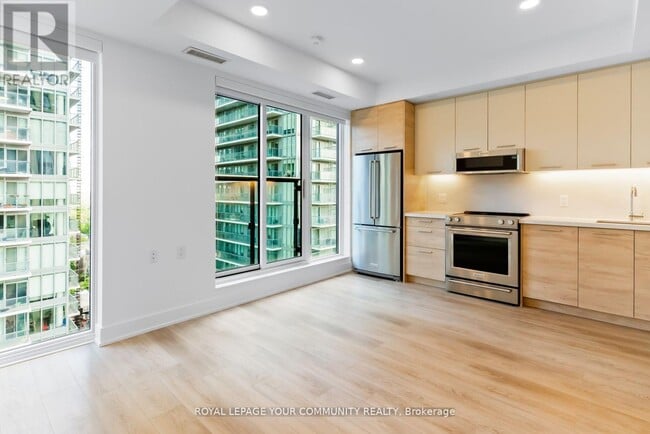 property at 200-3200 Redpath Ave