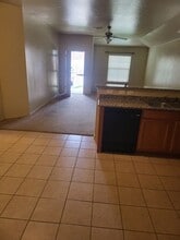 914 West Prairie Wind Way in Mustang, OK - Building Photo - Building Photo