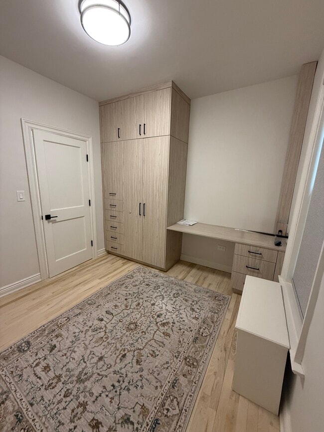 7818 82nd St, Unit 1 in Glendale, NY - Foto de edificio - Building Photo