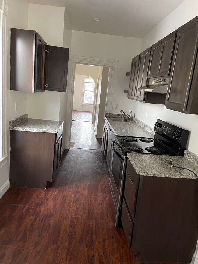 673 Pine St Apartments and Nearby Manchester Apartments For Rent