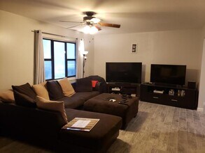 303 Lake Dr NW in Fort Walton Beach, FL - Building Photo - Building Photo