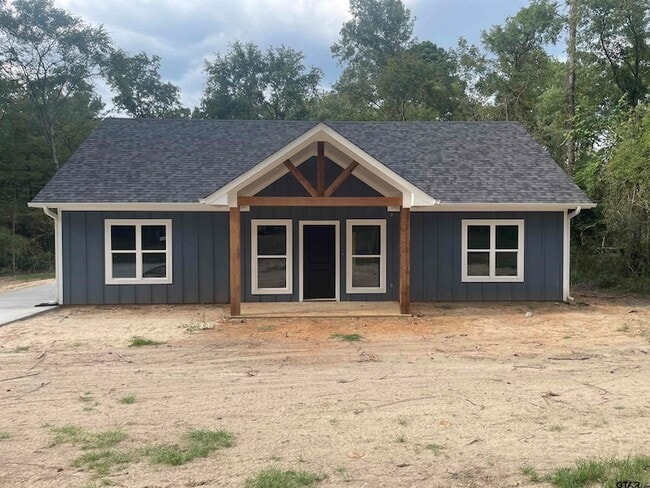 property at 446 Chelsea Ln