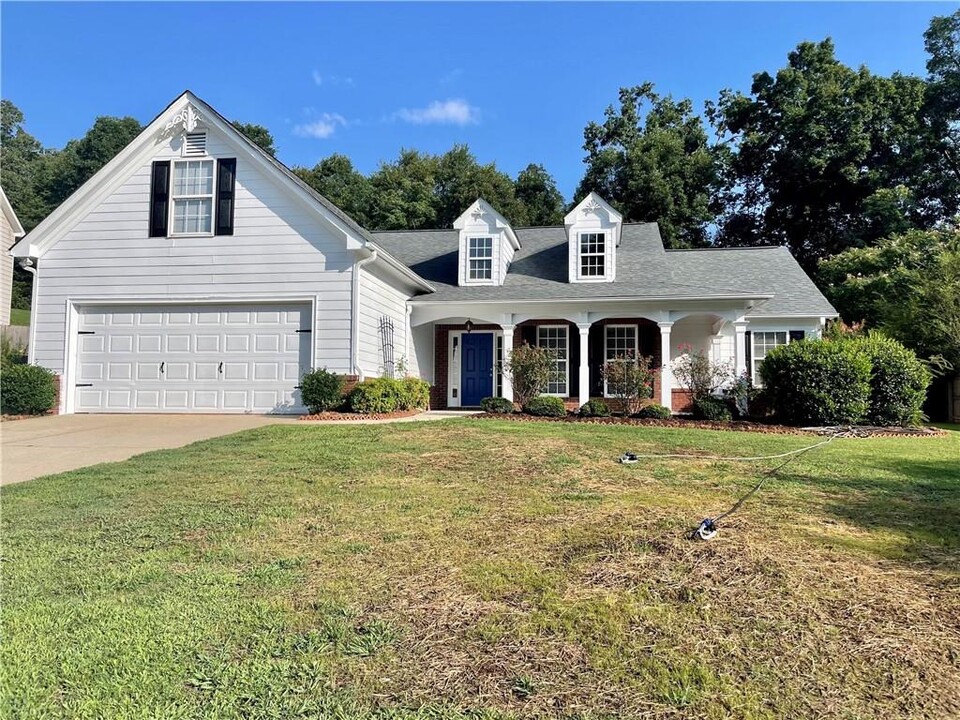 3846 Walnut Grove Way in Gainesville, GA - Building Photo