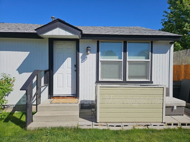 property at 5145 Quinella Ct
