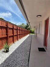 821 SW 9th St in Hallandale Beach, FL - Building Photo - Building Photo