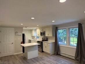 200 N Lehigh Ave in Cranford, NJ - Building Photo - Building Photo