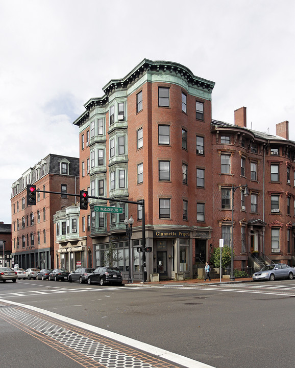 535 Shawmut Ave in Boston, MA - Foto de edificio