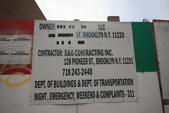 32 Luquer St in Brooklyn, NY - Foto de edificio - Building Photo