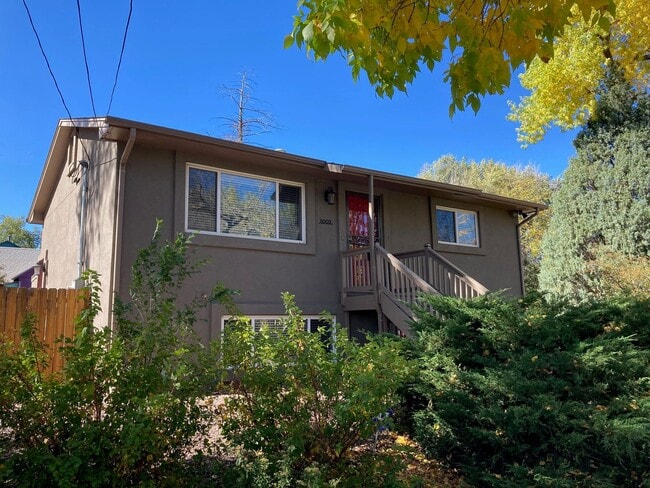 property at 1002 N Walnut St