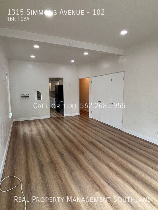 property at 1315 Simmons Ave