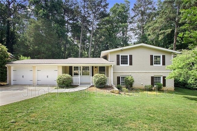 4463 Leonora Dr