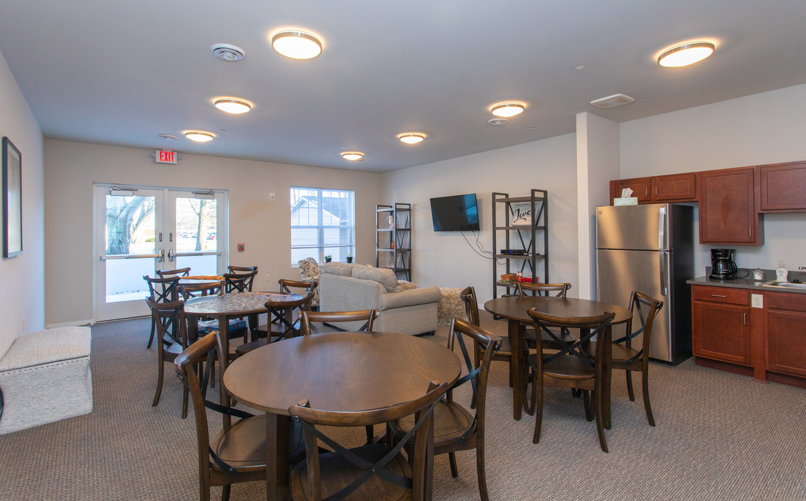 Regency Place Senior Living in Little Chute, WI - Building Photo