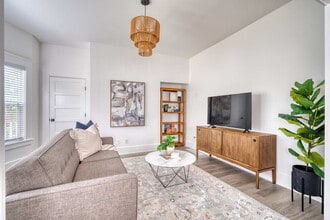 315-317-317 NE Beech St in Portland, OR - Building Photo - Building Photo