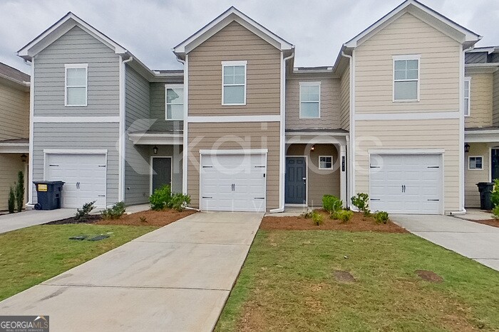 221 Long Is Dr in Cartersville, GA - Building Photo
