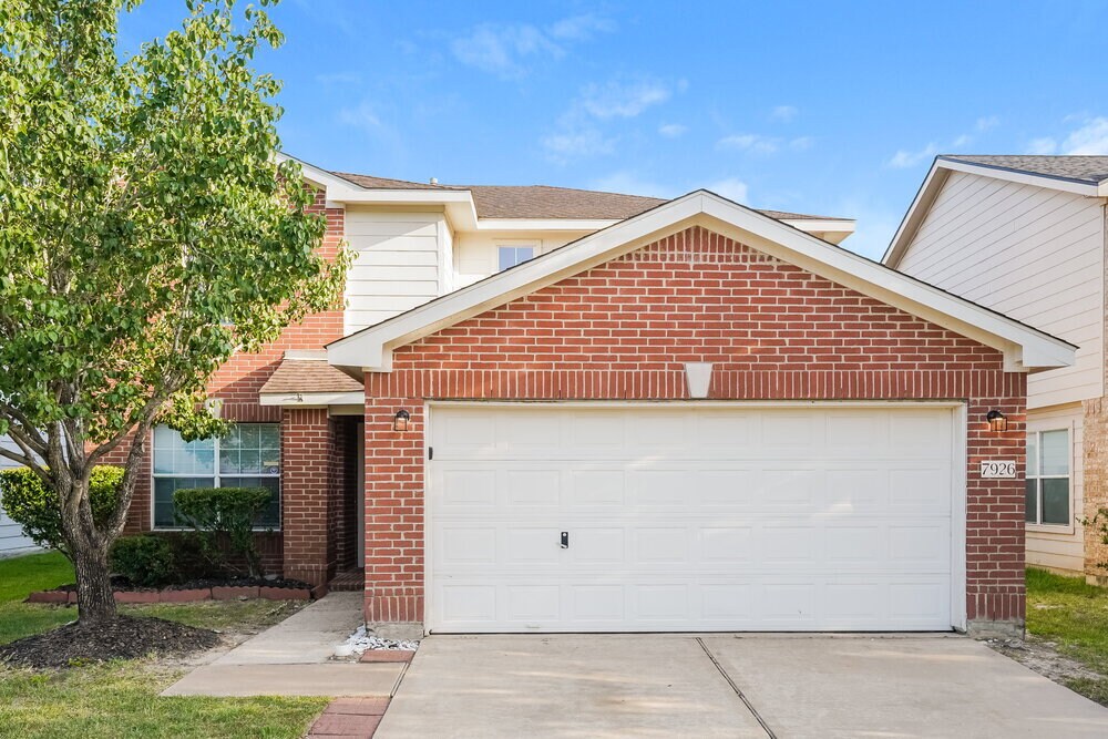 7926 Suffield Glen Ln in Humble, TX - Building Photo