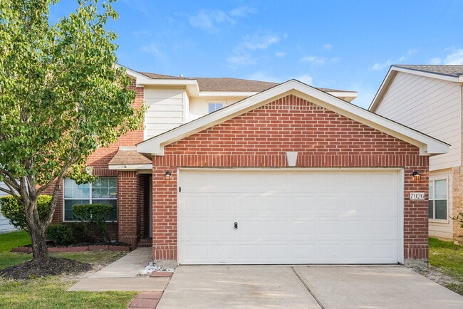 7926 Suffield Glen Ln