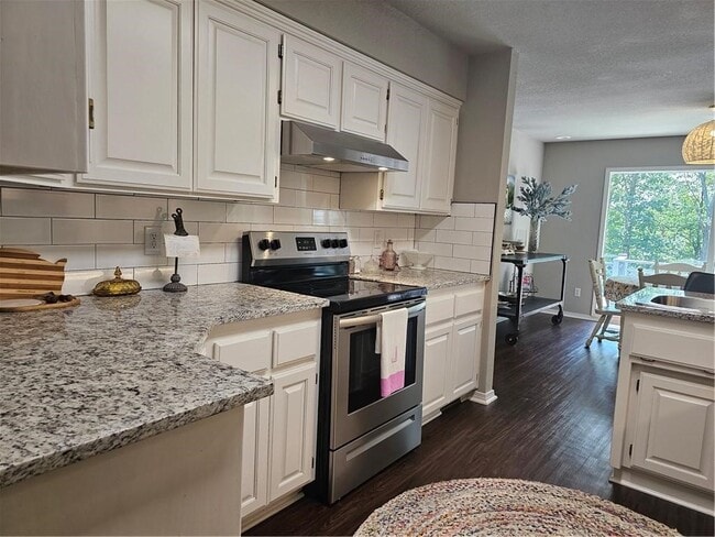 property at 28 McKenzie Dr