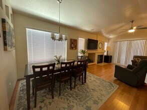 8851 Silverberry Ave in Elk Grove, CA - Building Photo - Building Photo