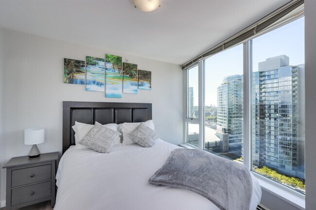 188 Keefer Pl in Vancouver, BC - Building Photo - Building Photo