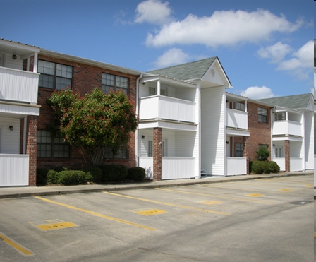 Mark V Apartments in Hattiesburg, MS - Foto de edificio - Building Photo