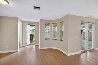 8955 SW 207th St in Cutler Bay, FL - Building Photo - Building Photo