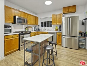 5850 Ernest Ave in Los Angeles, CA - Building Photo - Building Photo