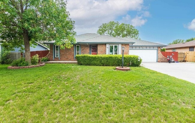 property at 131 Brazos Dr