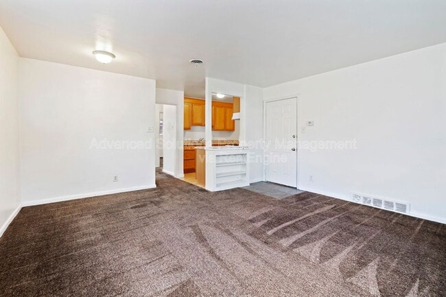 370 E Sherman Ave in Salt Lake City, UT - Building Photo - Building Photo