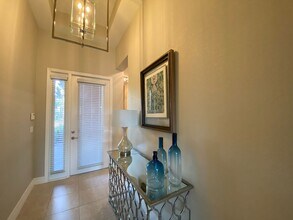 13548 Coronado Dr in Naples, FL - Building Photo - Building Photo