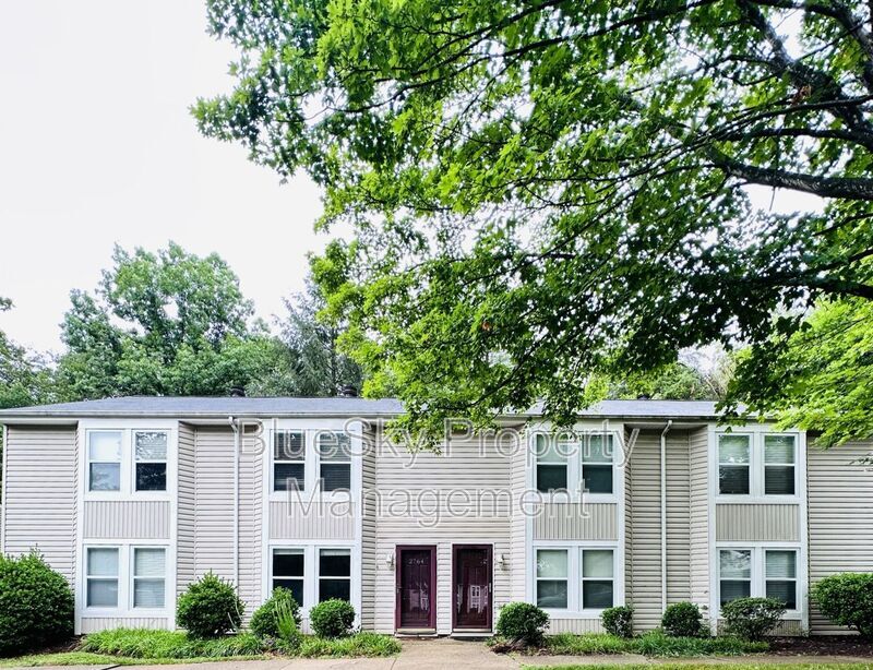 2764 Gatewood Cir in Charlottesville, VA - Building Photo