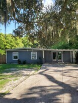4824 Sunset Rd in St. Cloud, FL - Building Photo