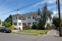 2208 NE Schuyler St in Portland, OR - Building Photo - Building Photo