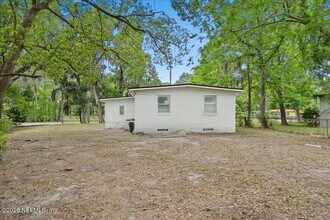 6601 Cleveland Rd in Jacksonville, FL - Building Photo - Building Photo