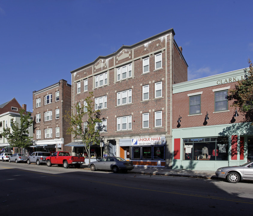 924-926 Main St in Worcester, MA - Foto de edificio