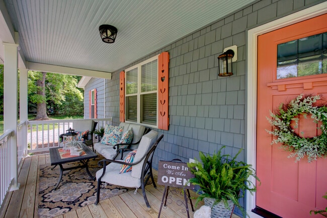 property at 6262 Ware Neck Rd