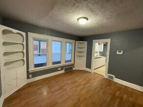 12602 Thornhurst Ave in Garfield Heights, OH - Building Photo - Building Photo