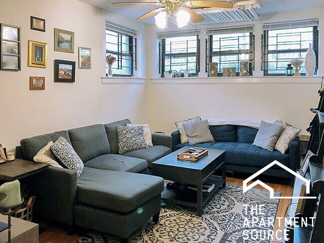 3501 N Greenview Ave in Chicago, IL - Building Photo - Building Photo