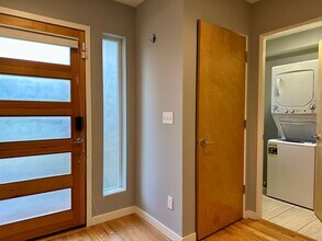 1701 NW 65th St in Seattle, WA - Building Photo - Building Photo