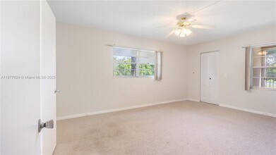 251 SW 132nd Way in Pembroke Pines, FL - Building Photo - Building Photo