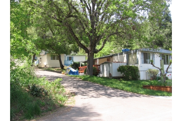 Sylvan Ct Mobile Home Park in Sonora, CA - Foto de edificio