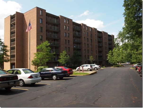 Cambridge Arms in Cincinnati, OH - Building Photo