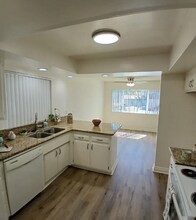 809 Amigos Way in Newport Beach, CA - Building Photo - Building Photo