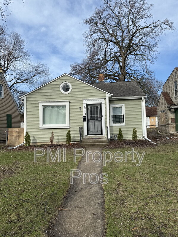 property at 5243 N Teutonia Ave