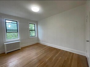 1 Noll Pl, Unit A-205-A in Newark, NJ - Building Photo - Building Photo