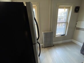 582 Sunbury St, Unit Apt 2 in Minersville, PA - Building Photo - Building Photo