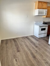 934 O St in Lathrop, CA - Foto de edificio - Building Photo