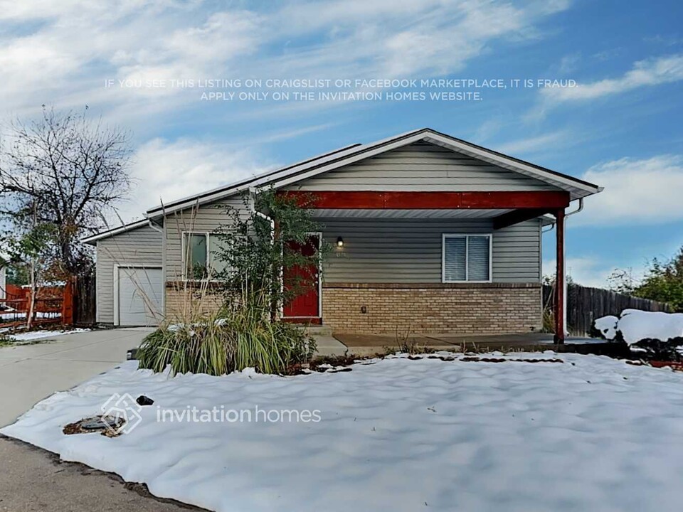 9074 Moon Cir in Thornton, CO - Building Photo