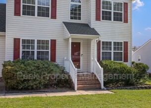 2807 Laughter Ln in Chester, VA - Foto de edificio - Building Photo