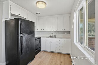 20036 30th Ave S in Seatac, WA - Building Photo - Building Photo