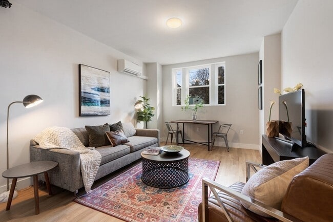 40 Butler Rd in Quincy, MA - Foto de edificio - Building Photo